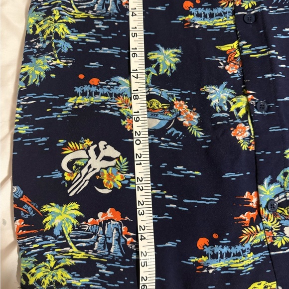 Star Wars Medium Hawaiian Mandarolian Grogu Baby Yoda Navy Tropical Print Shirt - Picture 6 of 8